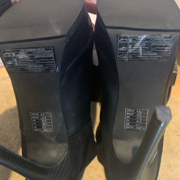 NWT Heeled Ankle Booties - Picture 4 of 5
